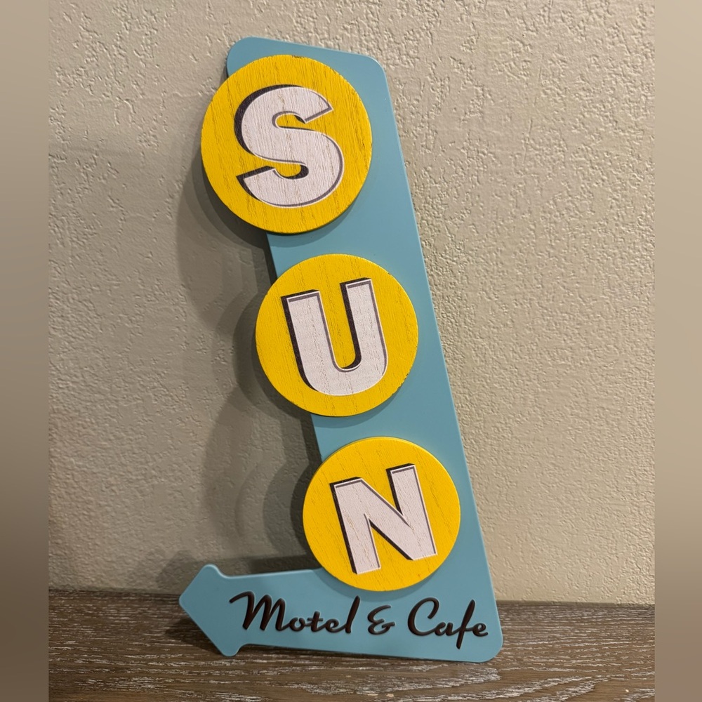 Novelty Wall Decor SUN Motel & Cafe Hanging Sign Target Bullseye